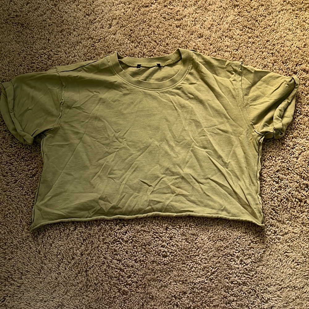 ross cropped tee, size S-M